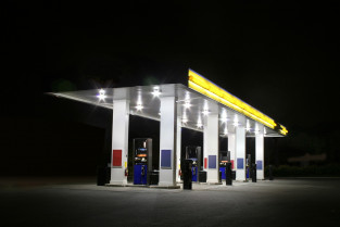 Gas station 2665795 1280