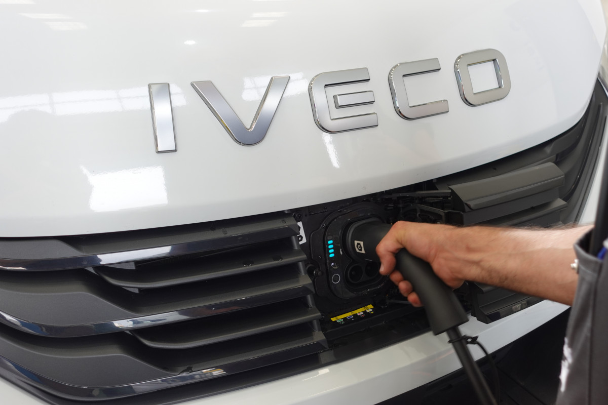 LaReddeIVECOseelectrifica IVECOeDaily(2)