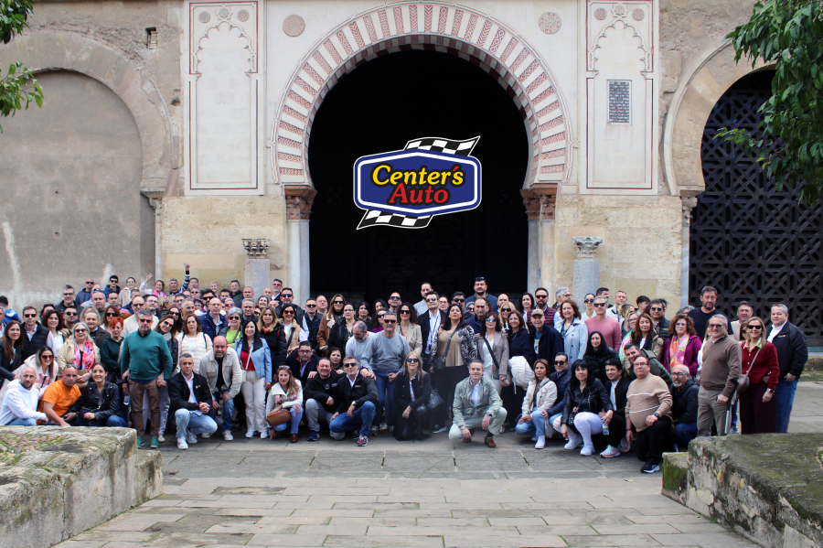 Foto grupo XIV Convención Center´s Auto